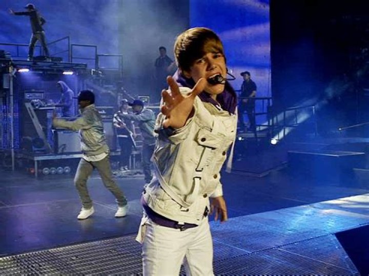 What is Justin Bieber's Favourite song?
